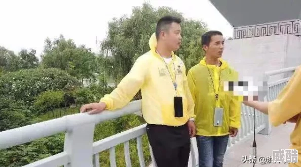 热心外卖员3骑手送餐途中勇救落水儿童